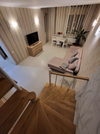 Здається трьорівнева квартира на Обол Набер з терасою - фото 1