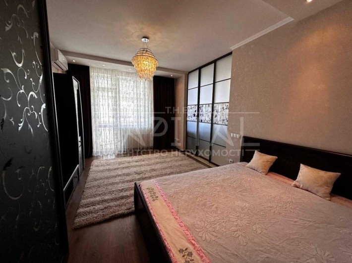 Пропонується в оренду  2-к квартира  на вул Драгоманова 40з - фото 1