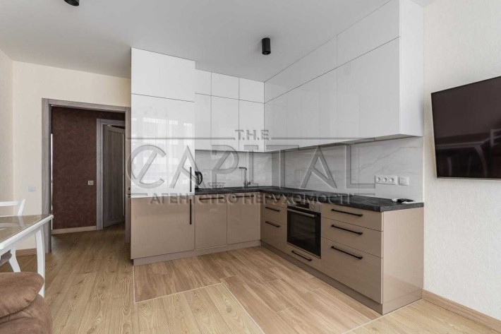 Оренда / Квартира
Київ / ЖК "Файна Таун" вул. Салютна, 2б - фото 1