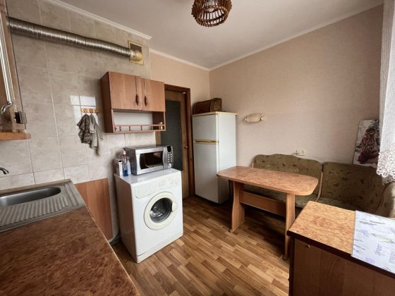 Район другої лікарні, Київська, біля Набережного кварталу Винница