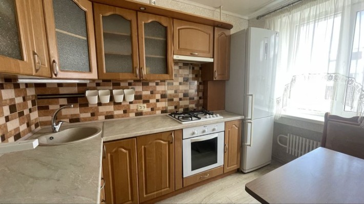 Оренда ідеальної 2-к квартири в тихому центрі - фото 1