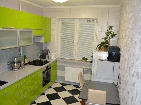 Квартира в гарному стані, район  Голлівуду! Чернигов