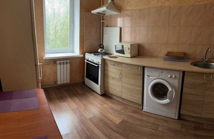 Оренда 2-кімнатної квартири, район 5 Кутів - фото 1