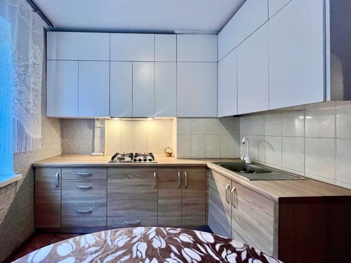 Здам в Оренду гарну 1-кімнатну квартиру по вул. Паркова (Савчука) - фото 1