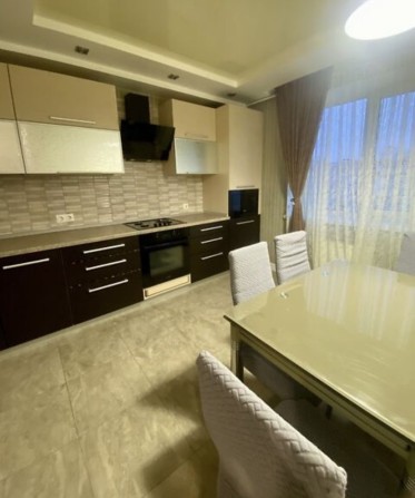 Здається чудова 3 кімната квартира район Академічний. - фото 1