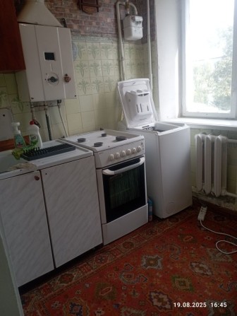 Здається 3 Кімнатна  На Короткий Термін 16000(ЦІНА ВЖЕ ВКЛЮЧАЄ КОМУНАЛ - фото 1