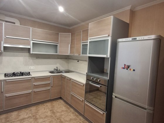 3 кімн. квартира у Південному мкр-ні (Піски) Запорожье