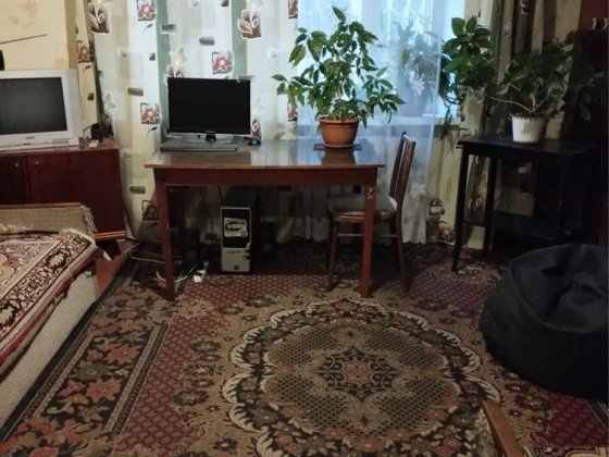 Сдам 2к кв Каруны 49 1/9 этаж Дніпро