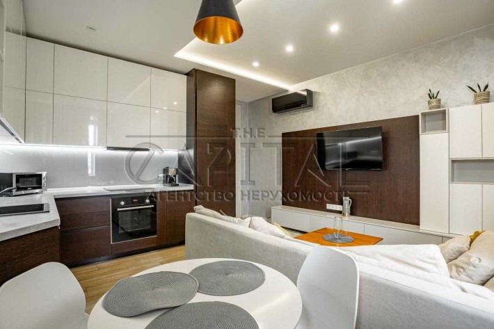 Оренда квартири ЖК Royal Tower (окрема спальня)ЦЕНТР! Невисокий поверх - фото 1