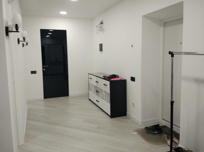 Здам 1 -квартиру в новому  Жк  ближній центр  на любий термін - фото 1