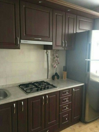 Сдам 2-х квартиру в центре  можно и  для  4-5  хлопцев на любой срок - фото 1