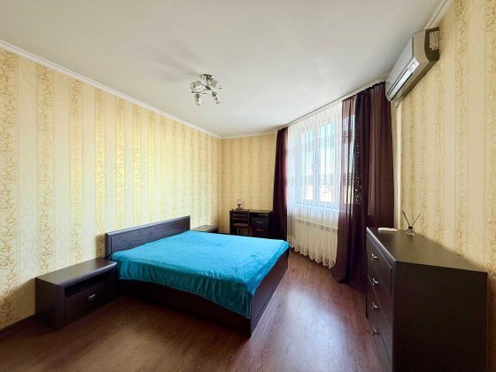 Сдам 2 комнатная квартира улица Елены Пчилки 5 метро Позняки Киев