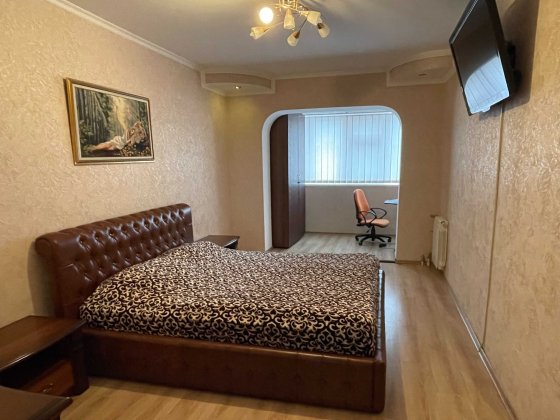 Аренда сдам 3 комнатную квартиру с евроремонтом Южный микрорайон Пески Запоріжжя