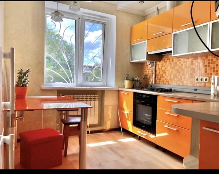 Власник. Ільєнка, 71. 2-кімнатна роздільна у відмінному стані - фото 1