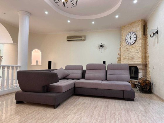 Снимите квартиру в центре  на Симона Петлюры, между Короленко и Артема Дніпро