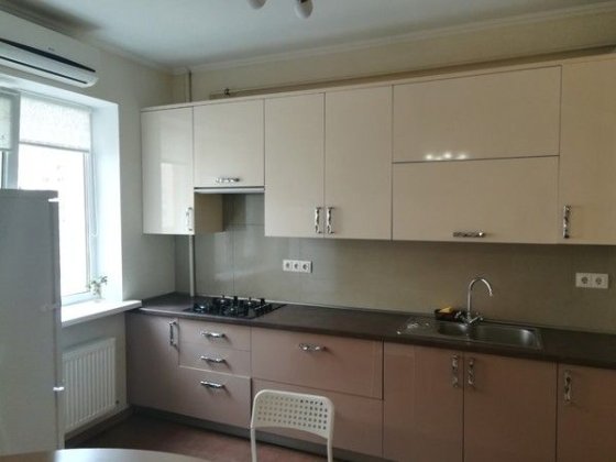 Сдам 2 -VIP-к  в центре с АО можно для 3 мужчин от 1 мес и выше Житомир