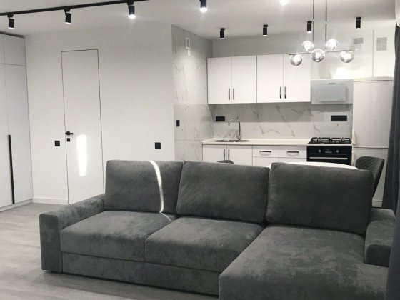 Двокімнатна на Іллєнко від власника Киев