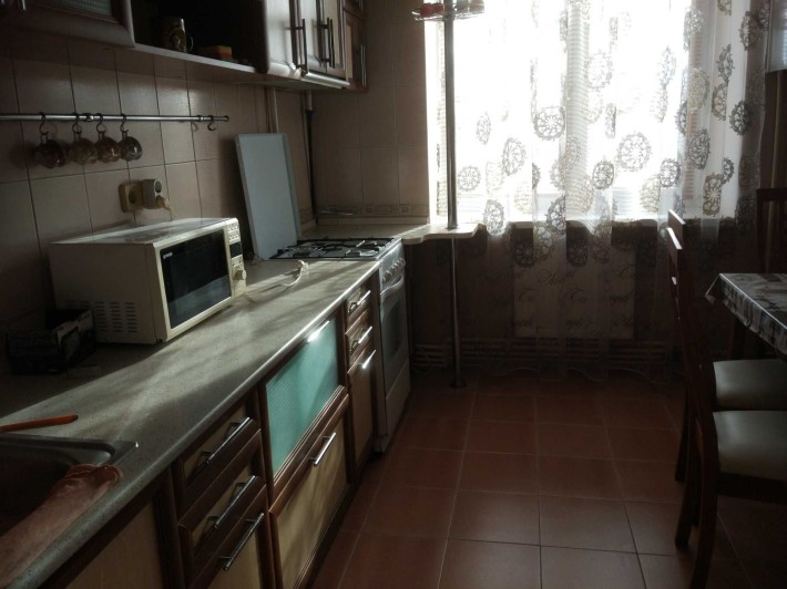 Здам 2-х квартиру в центрі для 2-5 хлопців на любий термін - фото 1