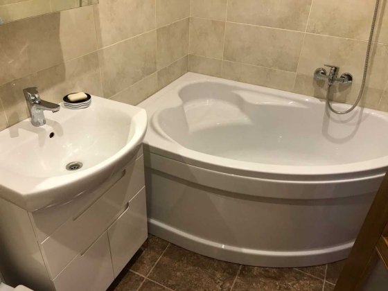 Сдам 2-х квартиру можно для 2-4 человек  на любое время Житомир