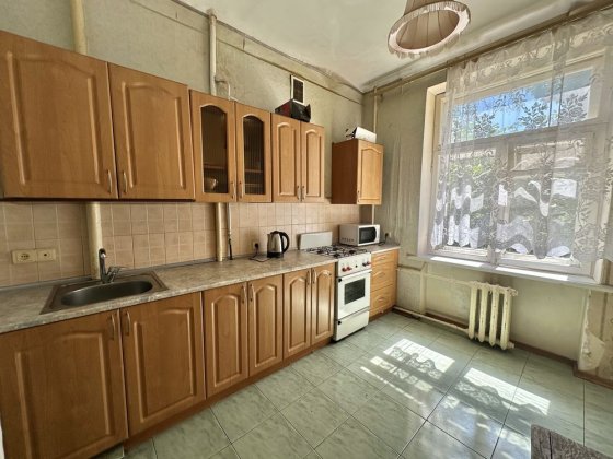 Вільна! 2-кімнатна сталінка по вул Лермонтова Запорожье