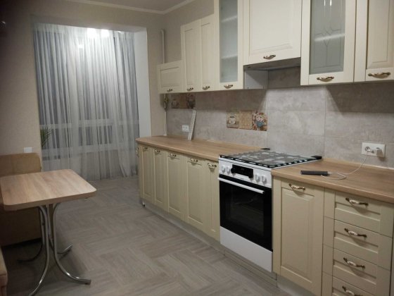 Сдам 1 кв в  новом доме в центре минимум на 1 мес-максимум 2 года Житомир