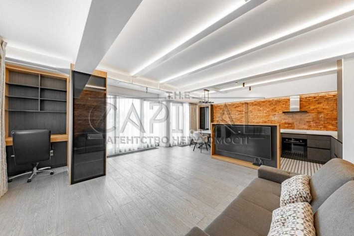 Оренда квартири на Подолі! (ОКРЕМА СПАЛЬНЯ) Низький поверх! - фото 1