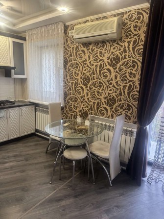 оренда двокімнатної квартири у центрі міста - фото 1