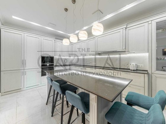 Аренда  Квартира  улица  Сечевых Стрельцов Лукьяновка Киев Київ