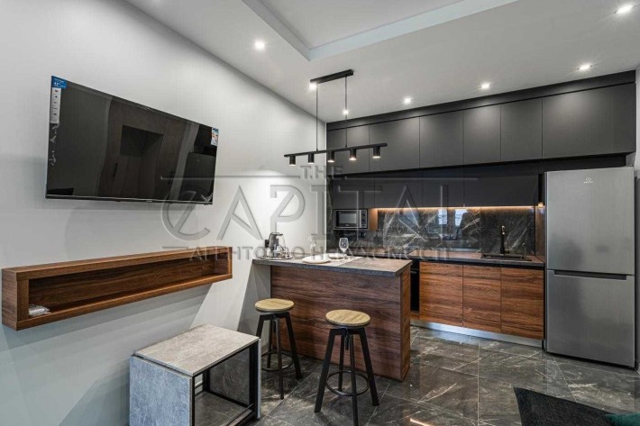 Аренда  Квартира  Заречная Киев - фото 1