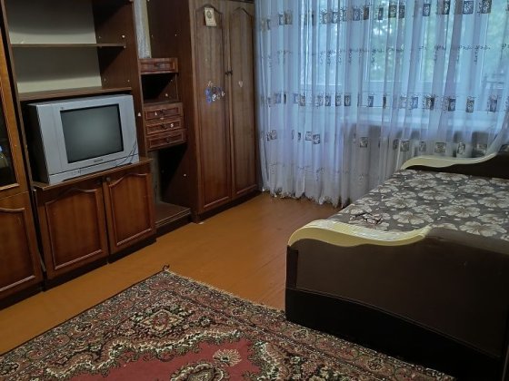 Сдам 2-х  комнатную квартиру ,центр, улица Короленко , Житомир