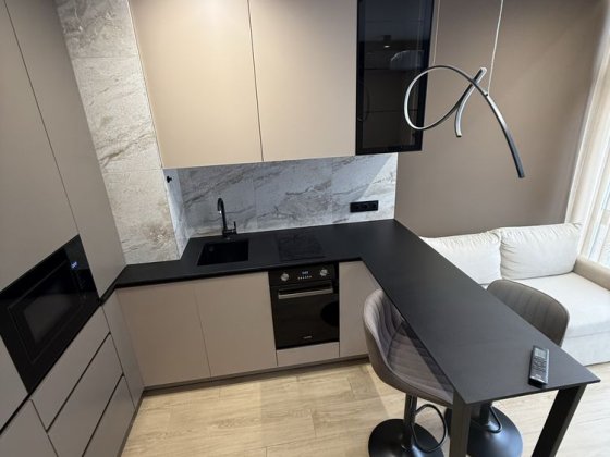 Оренда 1к квартири з дизайнерським дорогим ремонтом в Ж К Смарт Сітті. Житомир