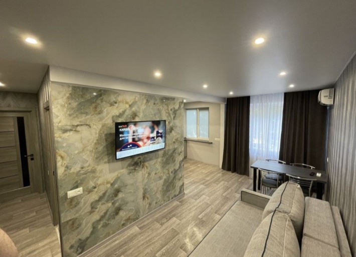 Сдам 1к квартиру в Центре. - фото 1