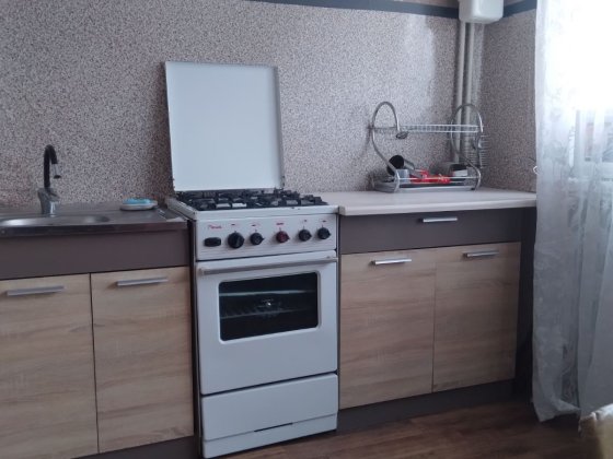 Здам 2 кім.кв.вул.Шкільна,меблі і техніка.