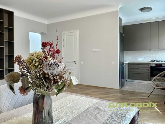 Оренда сучасної 3-к квартири на Печерську | БЕЗ КОМІСІЇ Київ