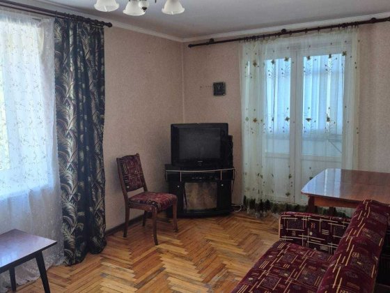 Здається в  оренду 1 кімн. кв.  Шевченківському р-ні, вул. Бочарова 12