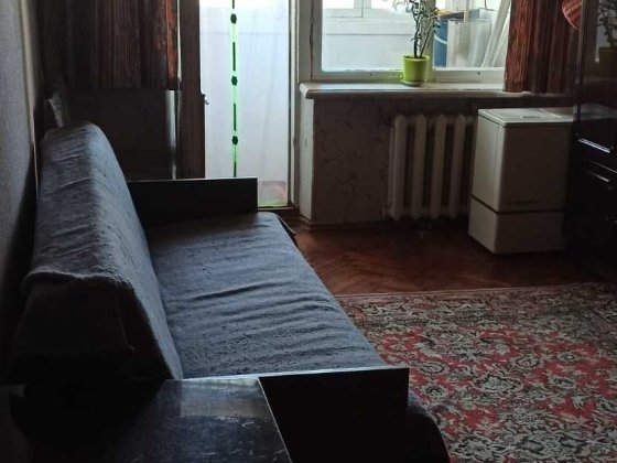 Cдам 2к квартиру на ж\м 12 квартал ул.Гладкова Дніпро