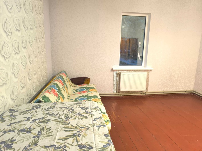 Здаеться частина будинку, 1 кімната, кухня, є місце під автомобіль, - фото 1