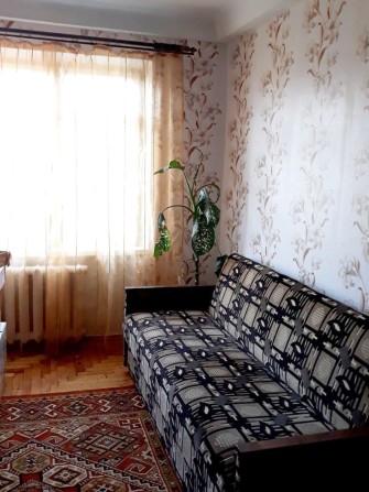 Оренда. 3-х кімнатна квартира в районі зупинки "Центр ДЮТ". - фото 1