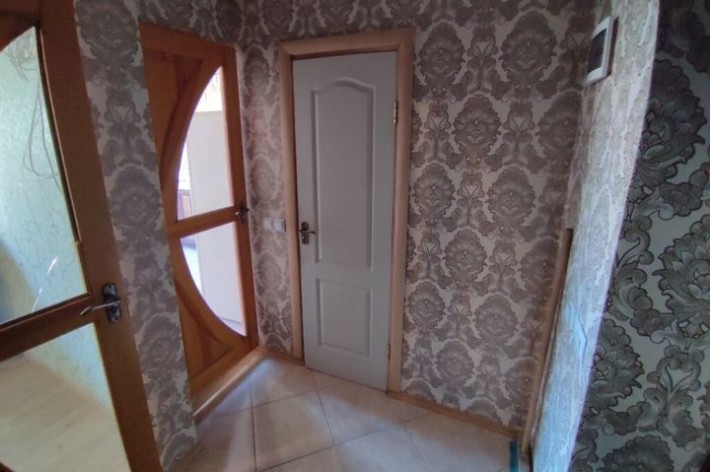 Оренда затишної 1 кім. кв. - фото 1