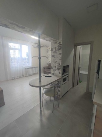 Здам 1-но кімнатну в новобудові на крошні можна на короткий термін - фото 1