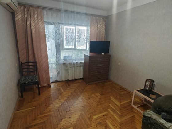 Оренда 2 кімнатної квартири вул. Чарівна