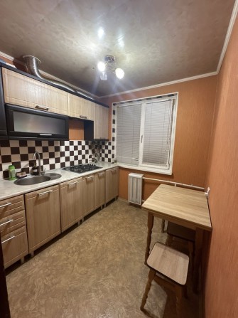 Здається 2 кімнатна на Князів Острозьких з ремонтом. - фото 1