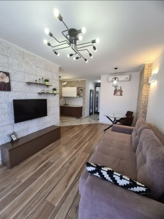 Сдам 2к. ЖК Лайтхаус-Акинфеева-парк Шевченка - фото 1