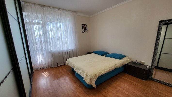 Оренда 2-к., Дарницька площа, вул. Алмаатинська. - фото 1