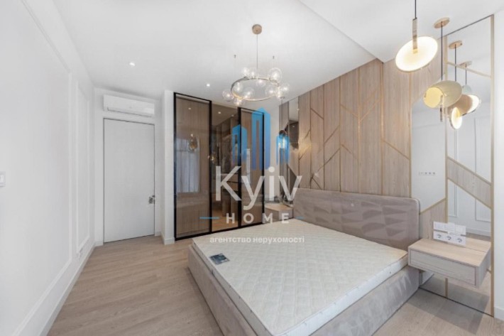 Оренда / Квартира / вул. Андрія Верхогляда, 15Б / 4К 180кв - фото 1