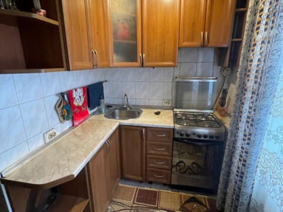 1к роздільна з балконом Пуща Водиця Оболонський вул.Лісова 60 ГАЗ 1/5 Київ