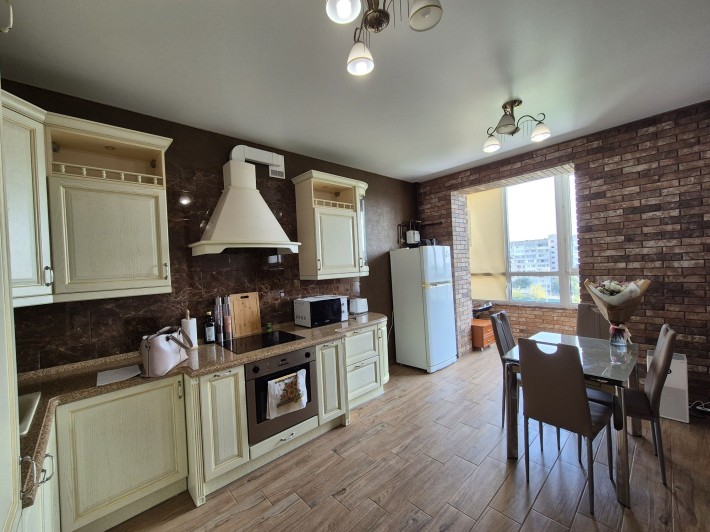 Здам чудову квартиру в центрі міста - фото 1