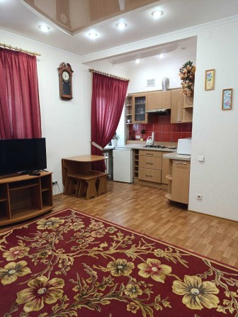 Здам однокімнатну квартиру в центрі міста - фото 1