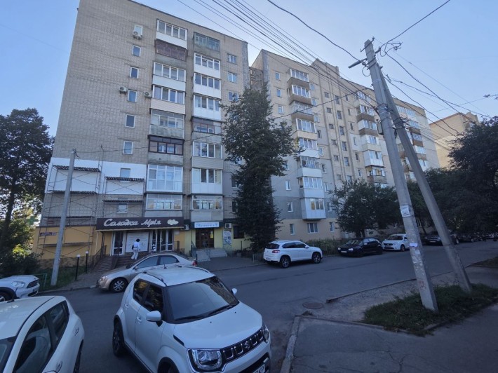 Здам в оренду  1 кімнатну квартиру.  Зручне розташування .  Торг. - фото 1