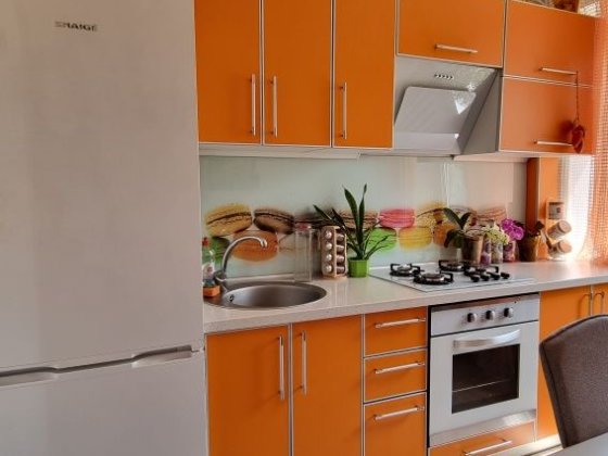 Сдам  большую 1к.кв по ул. Стефанова( Шевченковский р-н), возле Сильпо